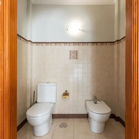 5br House - Pool & Parking - Tennis Court *