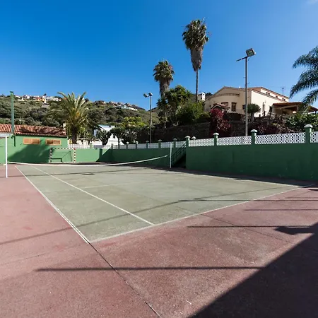5br House - Pool & Parking - Tennis Court Villa