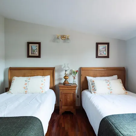 Βίλα 5br House - Pool & Parking - Tennis Court