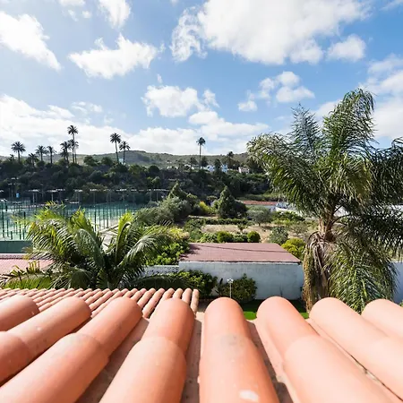 Βίλα 5br House - Pool & Parking - Tennis Court *
