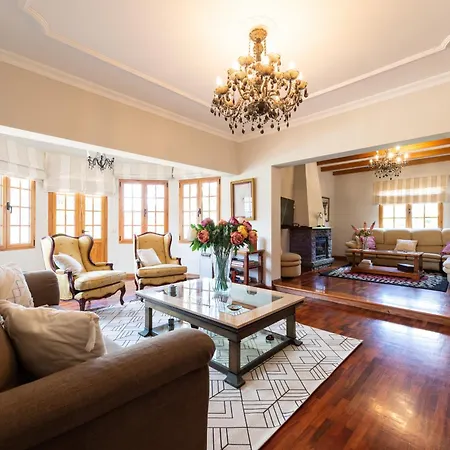 Βίλα 5br House - Pool & Parking - Tennis Court